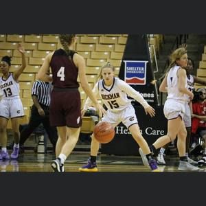 Meet your Posher, Maci